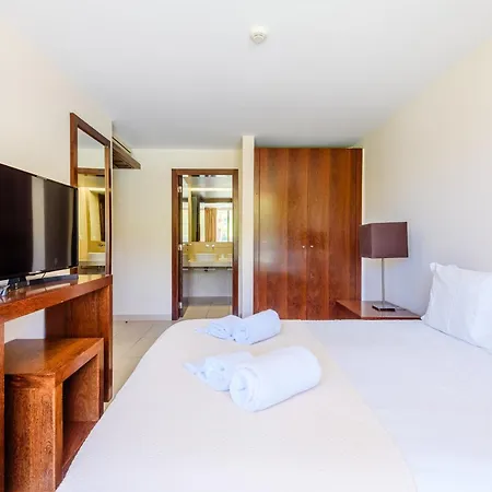 Lagoas Salgados Retreat شقة